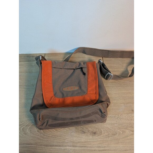 Keen Hybrid Oswego Crossbody Messenger Commuter Bag Satchel Rugged Bottom - Picture 1 of 9